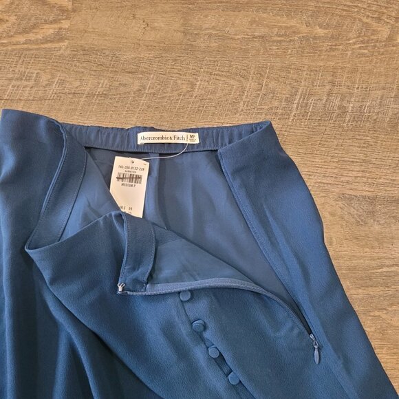 NWT ABERCROMBIE & FITCH | Skirt | Sz. M Petite - Picture 6 of 7